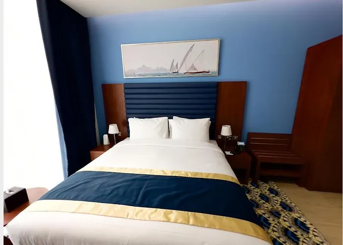 Baniyas Plaza Hotel Apartments